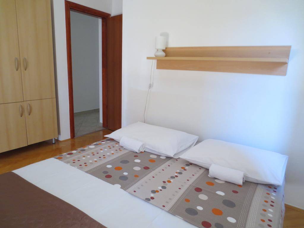 Apartments Kovacic Omiš Cameră foto