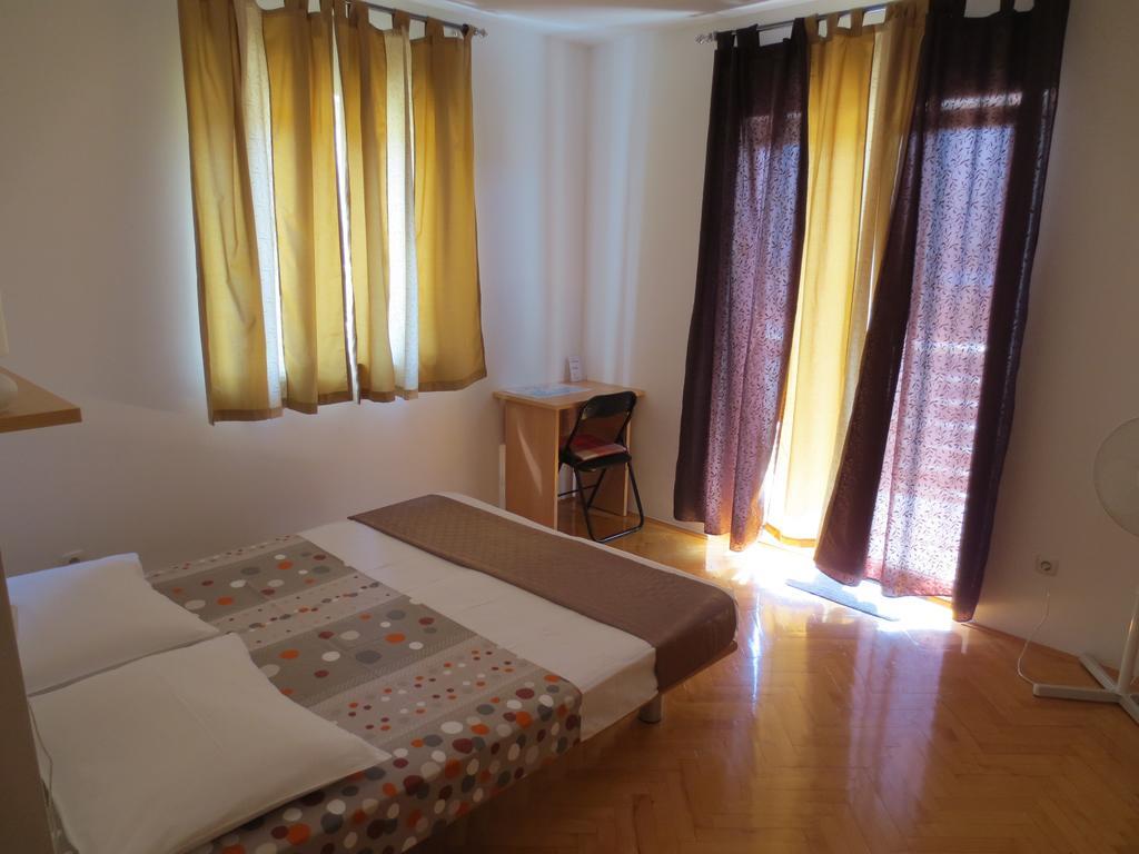 Apartments Kovacic Omiš Cameră foto