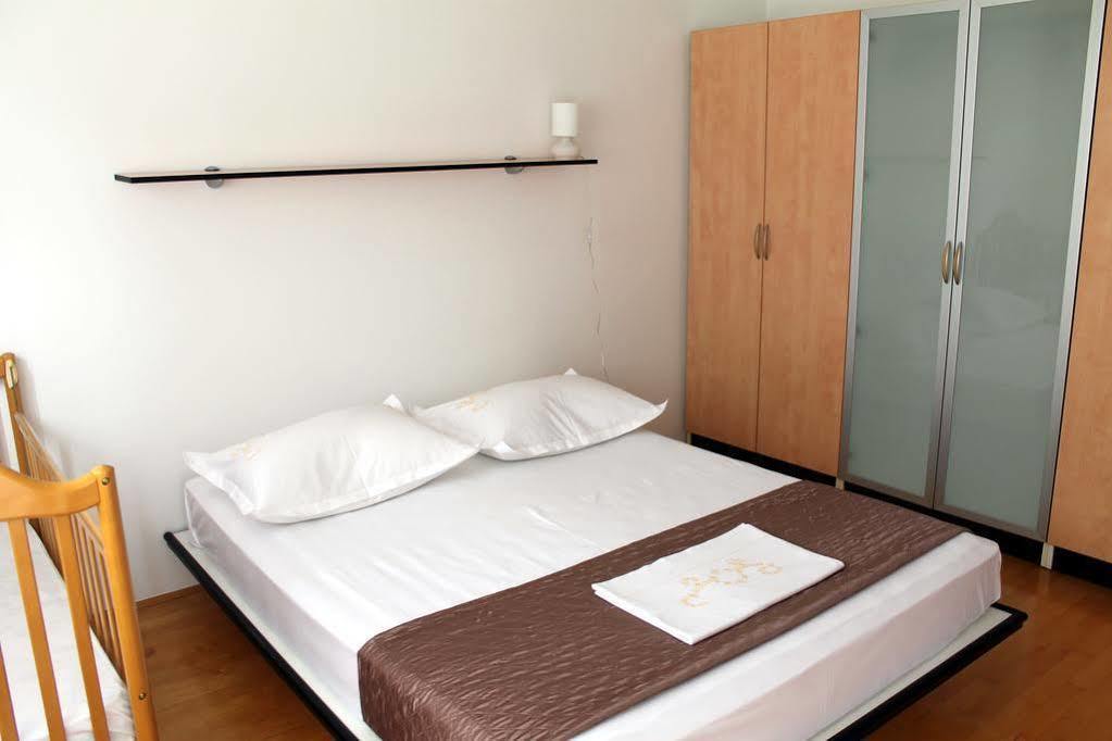 Apartments Kovacic Omiš Exterior foto